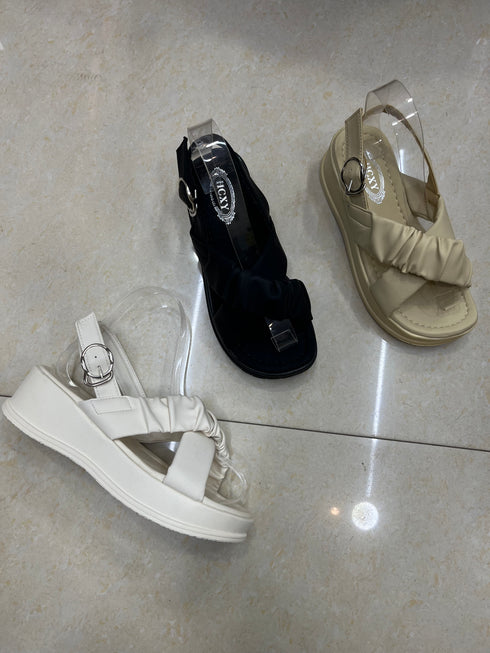 Spring Chic Cross Strap Buckle Sandals